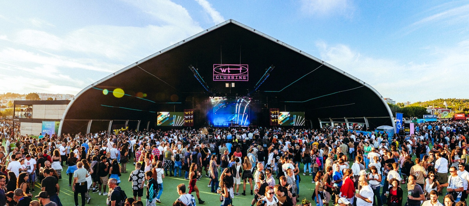 Sistema técnico no palco Clubbing no NOS Alive